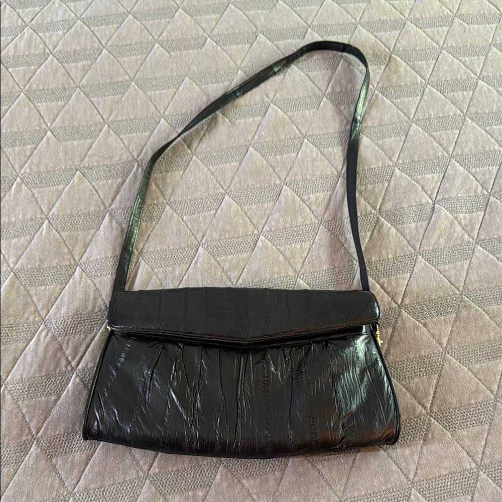 Elegant Eel Skin Women's Black Shoulder Bag EUC 1980’s Clutch bag